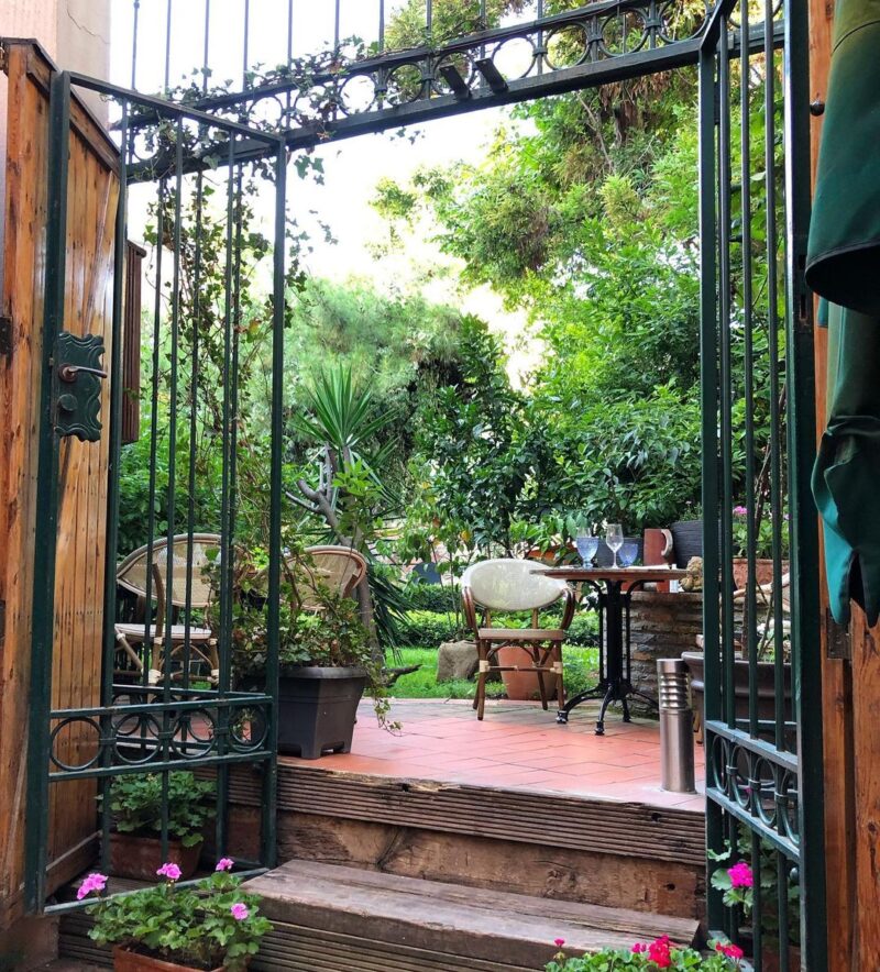 Antica Locanda Istanbul Arnavutköy Bahçe Bölümü