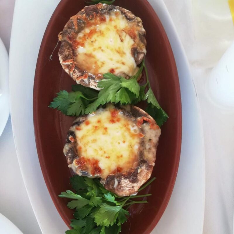 Aquarium Restaurant Gümüşlük Kaşarlı Mantar