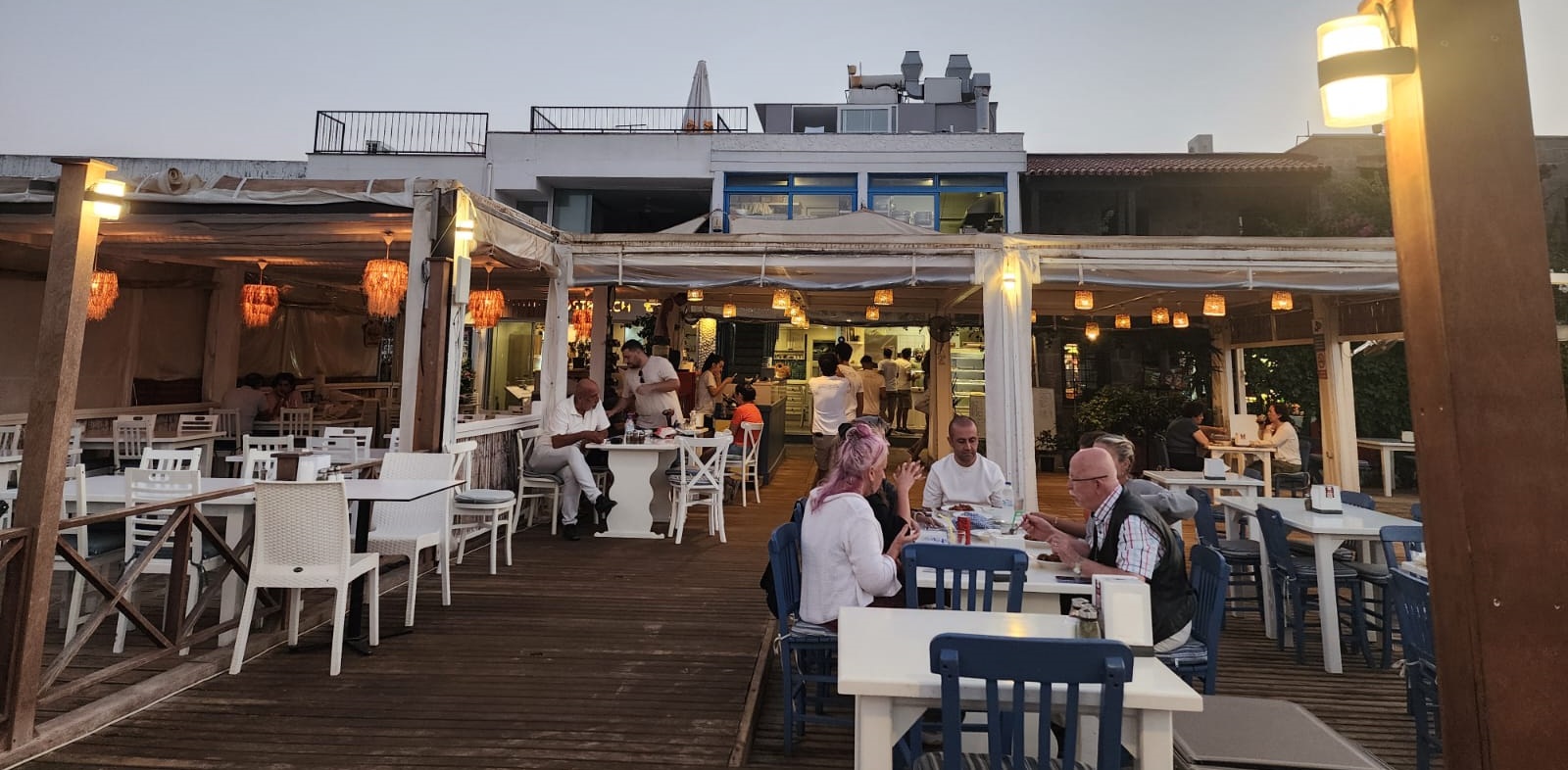 Çakıltaşı Beach Cafe Restaurant Sahil Kısmı