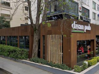 Divan Pub Erenköy Girişi