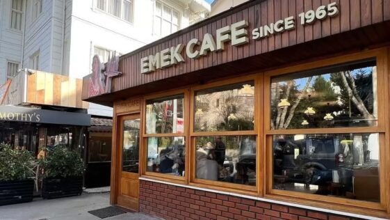 Emek Cafe Yeniköy Girişi