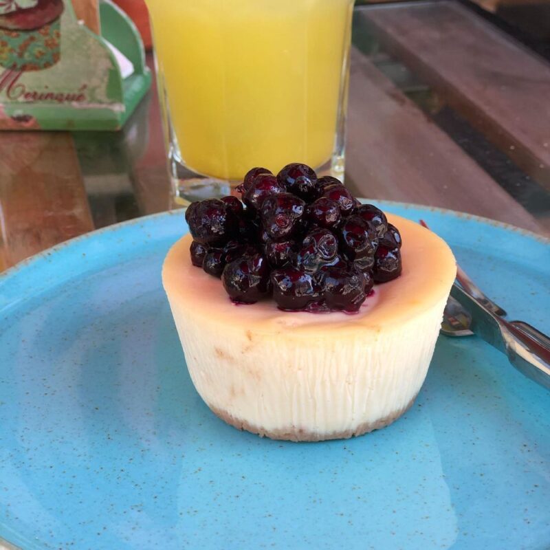 İrmik Hanım Patisserie Urla Tatlı