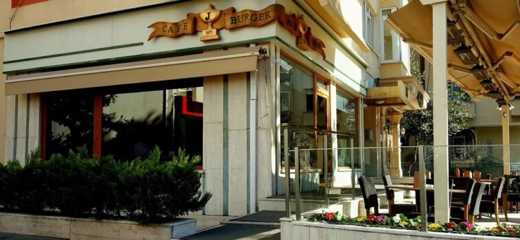 J Burger Caddebostan