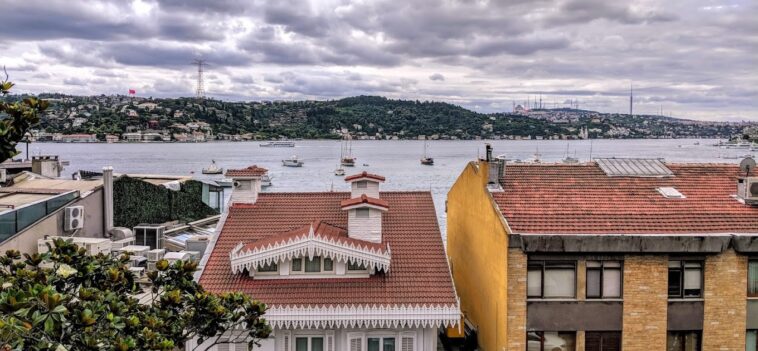 Mangerie Bebek Boğaz Manzarası