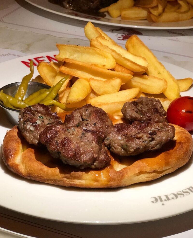 Neni Brasserie İstanbul Köfte
