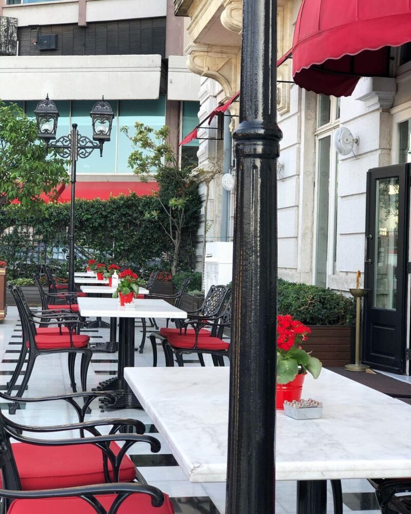 Pera Palace Hotel Bahçe Bölümü