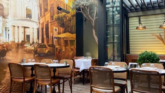 Pinoli Italian Kitchen İçerisi