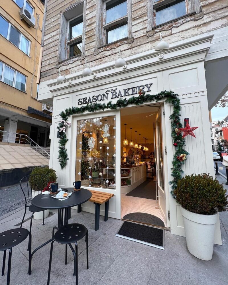 Season Artisan Bakery Bebek Girişi