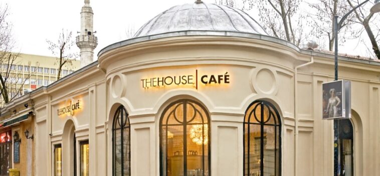 The House Cafe Corner Dışarısı