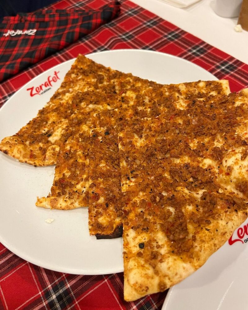 Zerafet Ocakbaşı Lahmacun