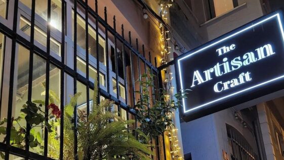 Artisan Craft Moda Kadıköy Girişi