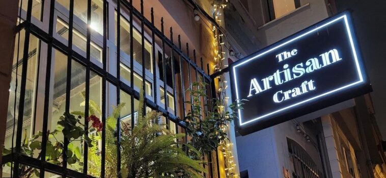 Artisan Craft Moda Kadıköy Girişi