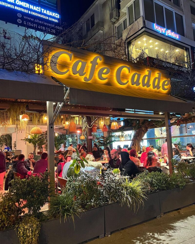 Cadde Cafe Caddebostan Giriş
