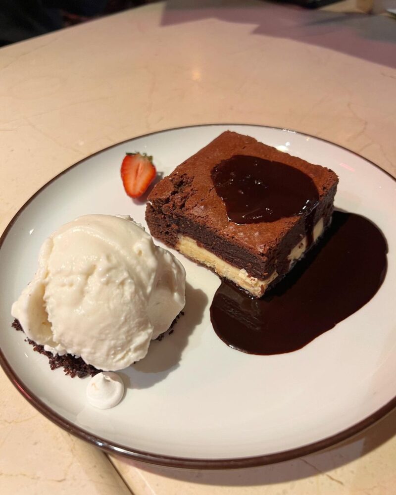 Cadde Cafe Caddebostan Browni