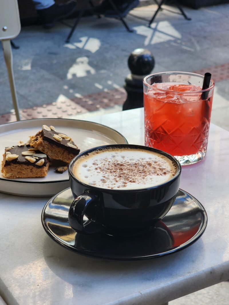 Hollie Cafe Moda Cappuccino