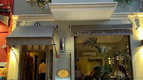 İl Sud Kadıköy Moda Girişi