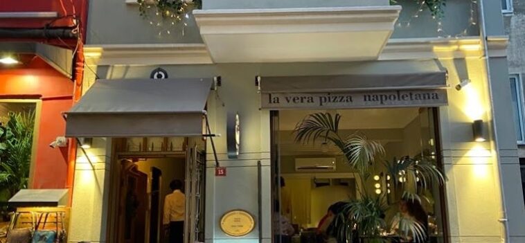 İl Sud Kadıköy Moda Girişi