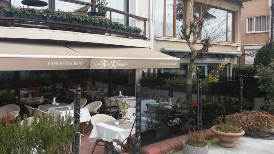 Koru Kahvesi Bebek Bahçe Bölümü