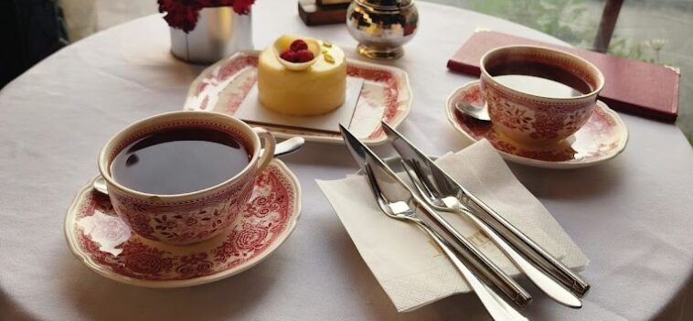 La Pierre Patisserie Çay ve Pasta