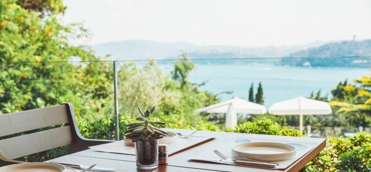 MSA nın Restoranı Boğaz Manzarası