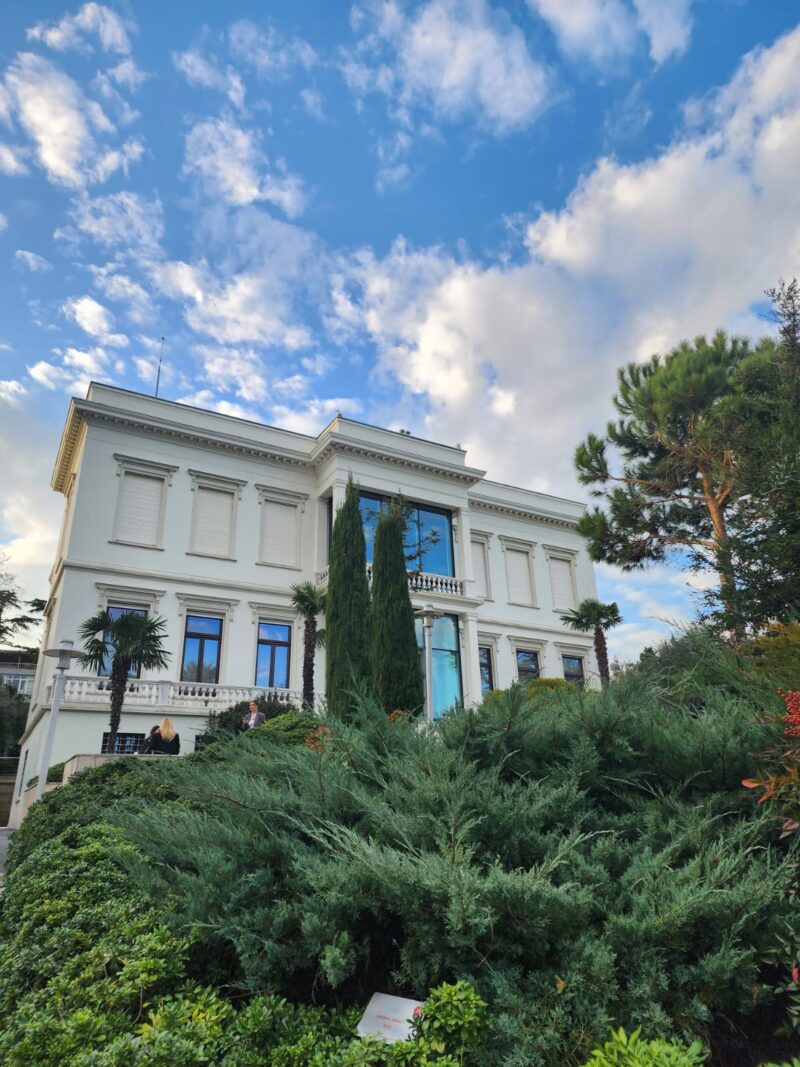 MSA’nın Restoranı Girişi