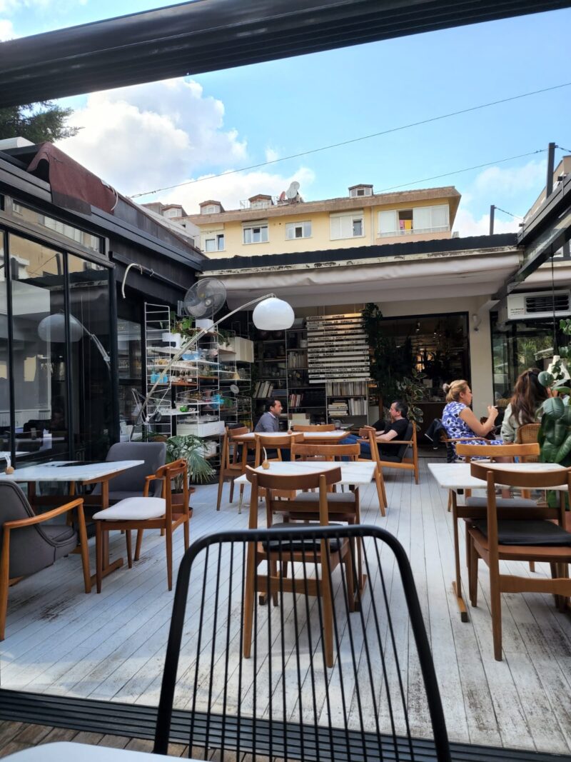 Minval Akatlar İçerisi