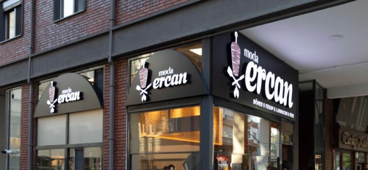 Moda Ercan Döner Girişi