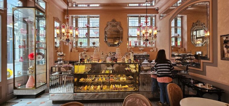 Patisserie De Pera İç Kısım