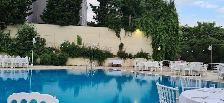 Restoran Petek Maçka Havuzbaşı