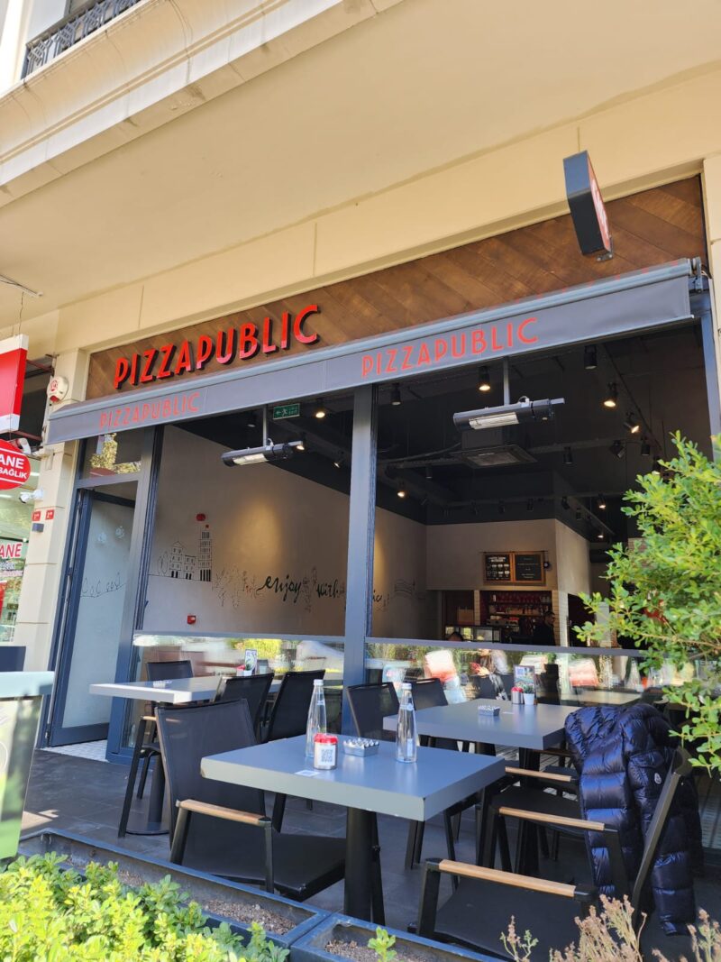 Pizza Public Ataköy Bahçe Bölümü