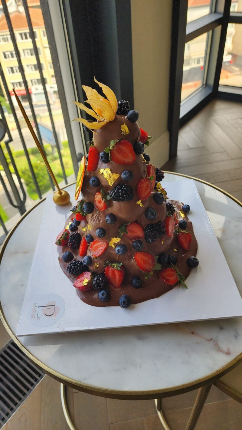 Ru Bakery Profiterol Kulesi Pasta