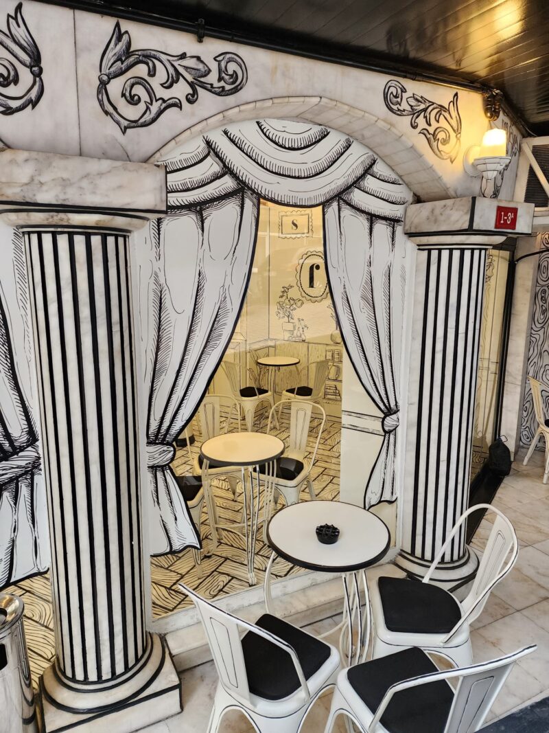 Suflör Beşiktaş Girişi