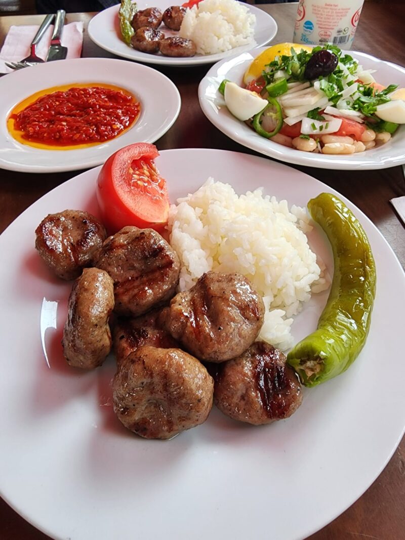 Vefalı Köfteci Erenköy Köfte