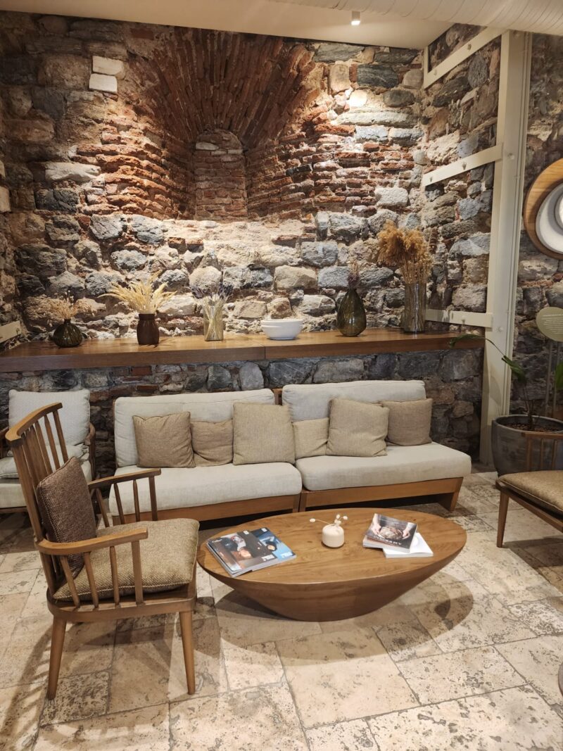 i Guru Galata İçerisi