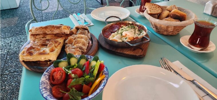 Beyaz Fırın Etiler Kahvaltı
