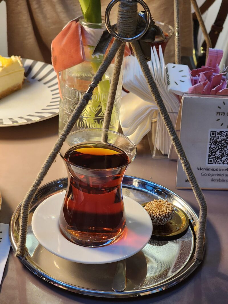 Five O'Clock Zorlu Avm Çay Sunumu