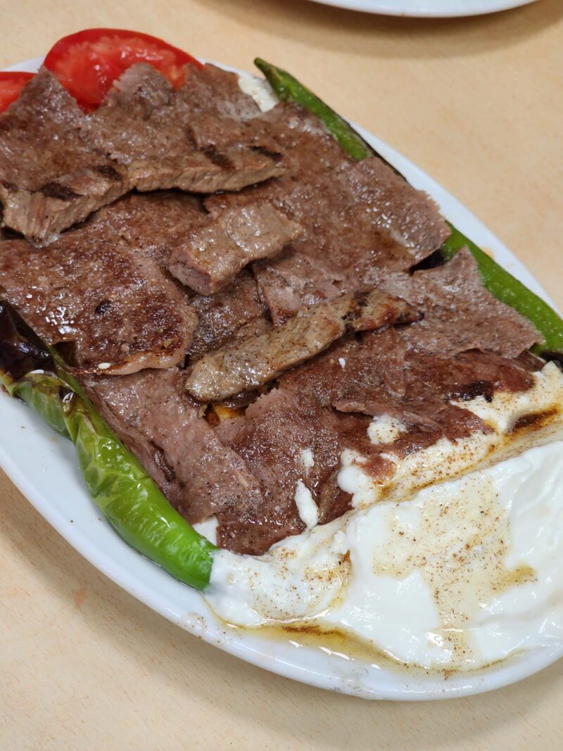 Uludağ Kebapçısı Cemal & Cemil Usta İskender bir buçuk porsiyon