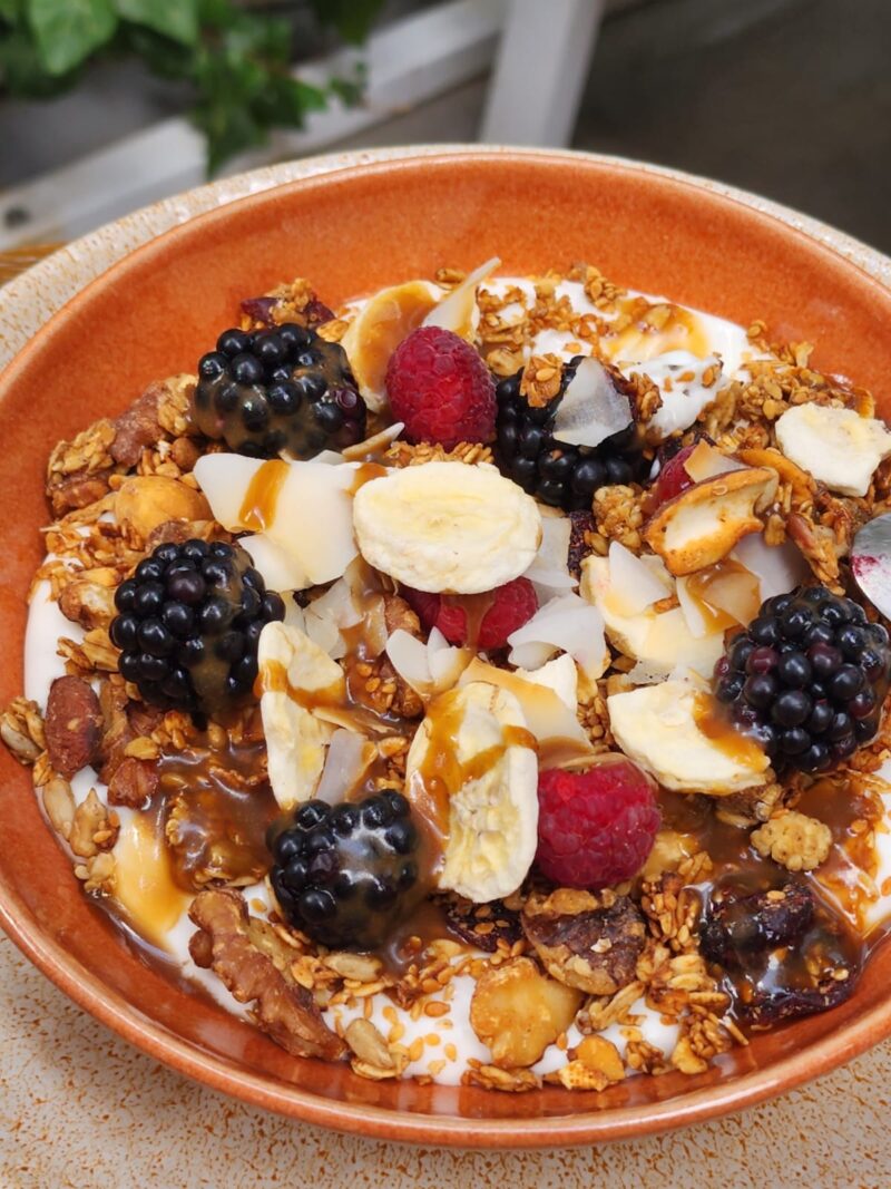 Bekron Coffee Shop Caddebostan Meyveli Granola