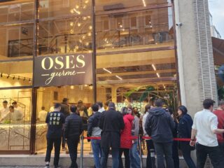 Oses Gurme Çiğ Köfte Karaköy Girişi