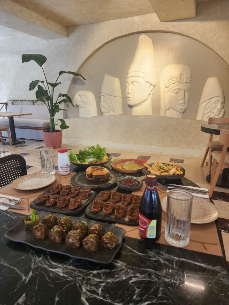 Oses Gurme Karaköy Çiğ Köfteler