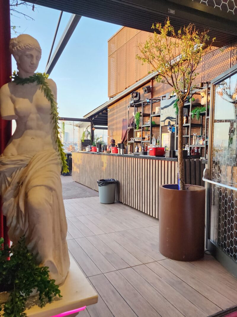 Zoe Garden Bar Bölümü