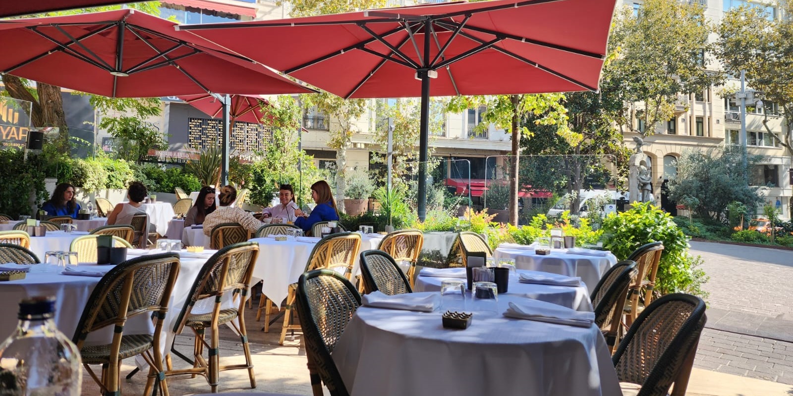 Gizia Brasserie Nişantaşı Bahçe Bölümü