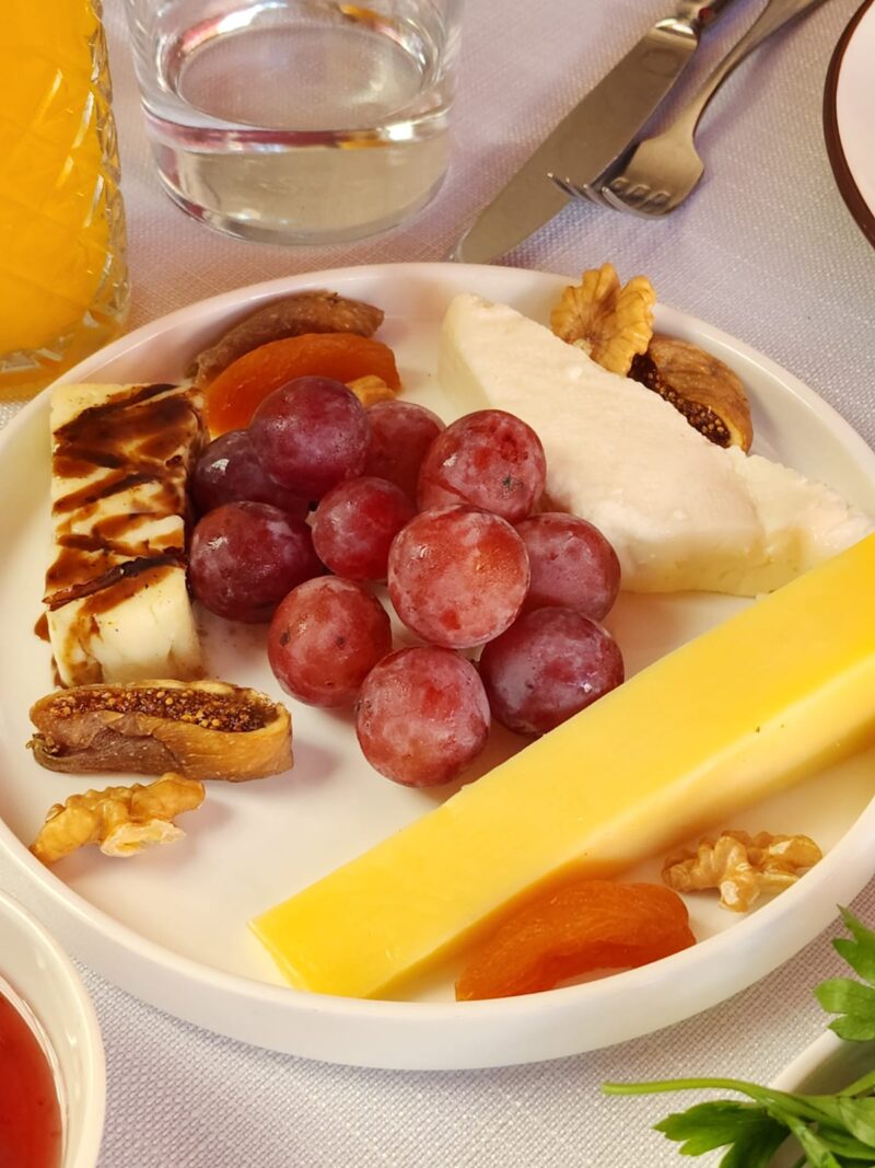 Gizia Brasserie Nişantaşı Serpme Kahvaltı 2