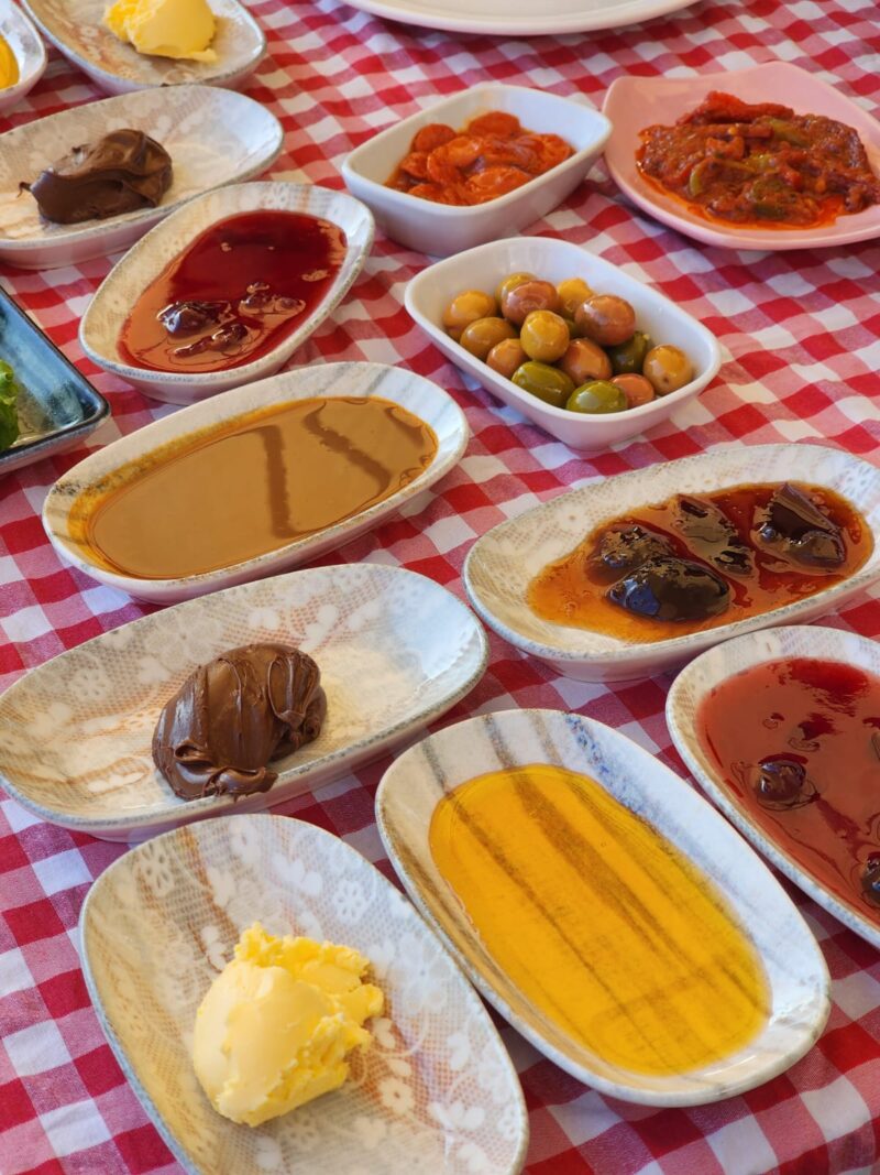 Kahvaltıdayım Riva Serpme kahvaltı 2