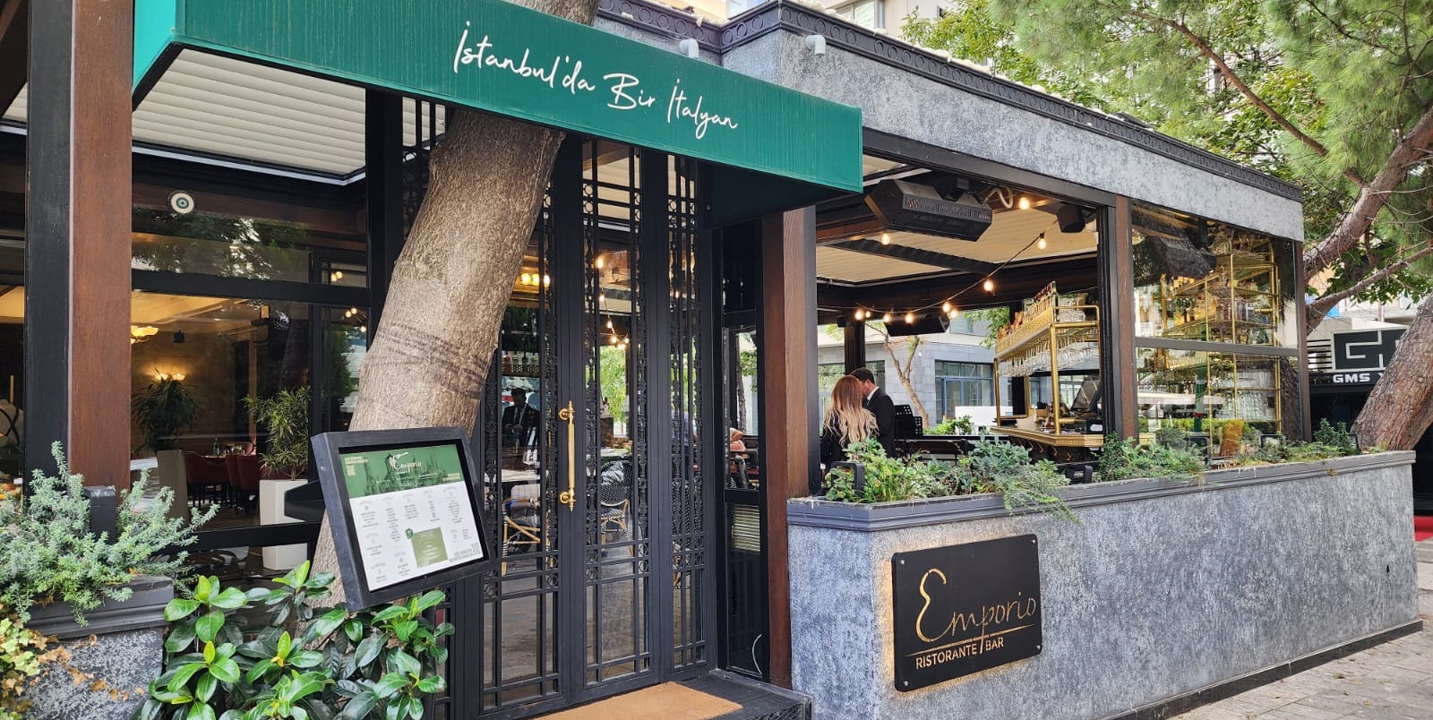 Emporio Ristorante Caddebostan Girişi