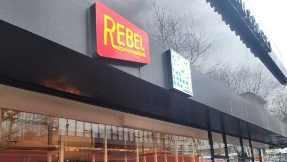 Rebel Burger by Bundle Kitchen Etiler