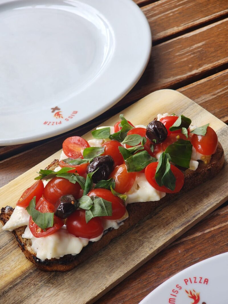 Miss Pizza Şişhane Caprese