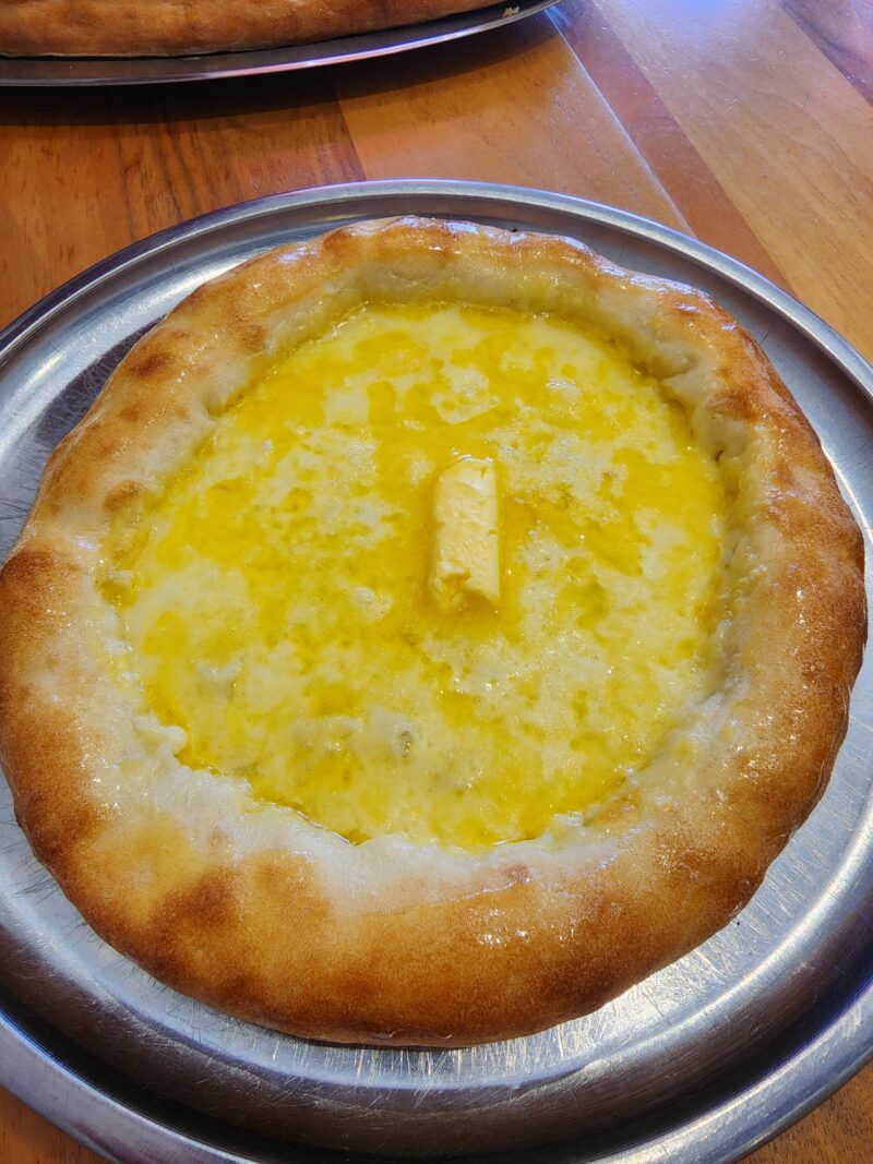 Haçapuri Karadeniz Pidesi Kadıköy Peynirli Yuvarlak Açık Pide