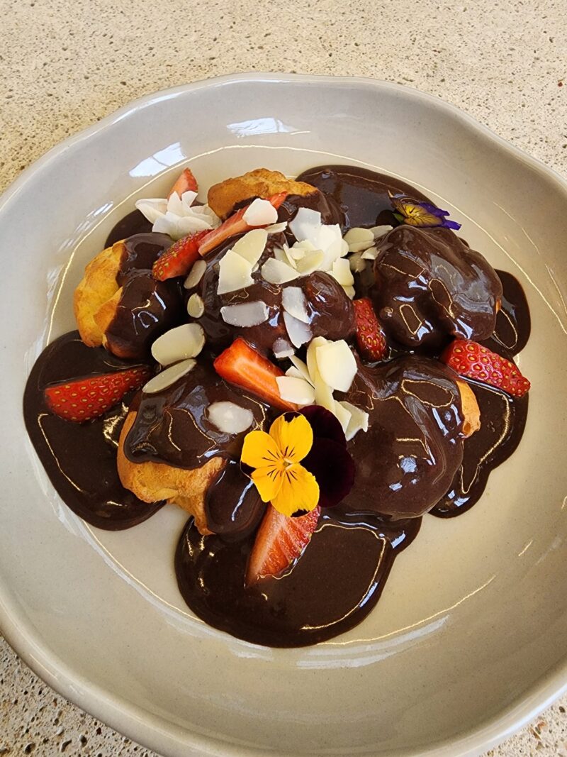 House of 96 Profiterol