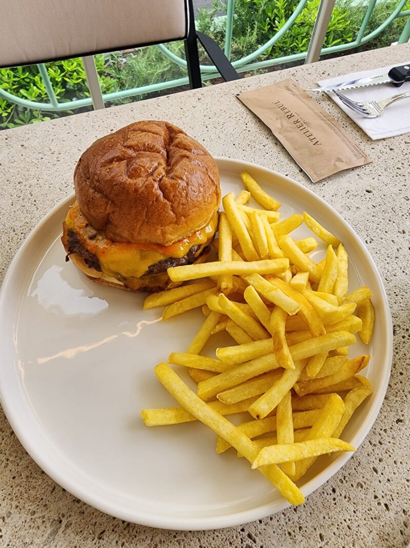 House of 96 Smash Burger